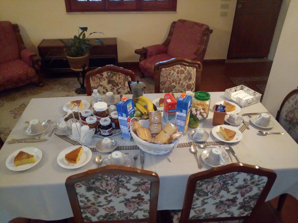 B&B Eleonora ปาแลร์โม ภายนอก รูปภาพ